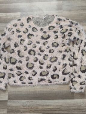 Hem & Thread Pink Fuzzy Leopard Crewneck Sweater